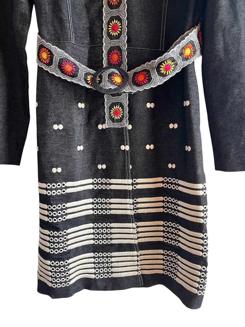 Anna Sui embroidered long line belted light denim jacket excellent condition - Picture 4 of 15